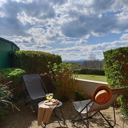 T1 Bis Avec Piscine Vue Golf Et Montagnes Apartman Arcangues Kültér fotó